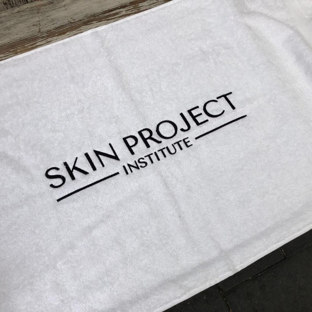 Borduring handdoek voor bedrijven - vooraanzicht